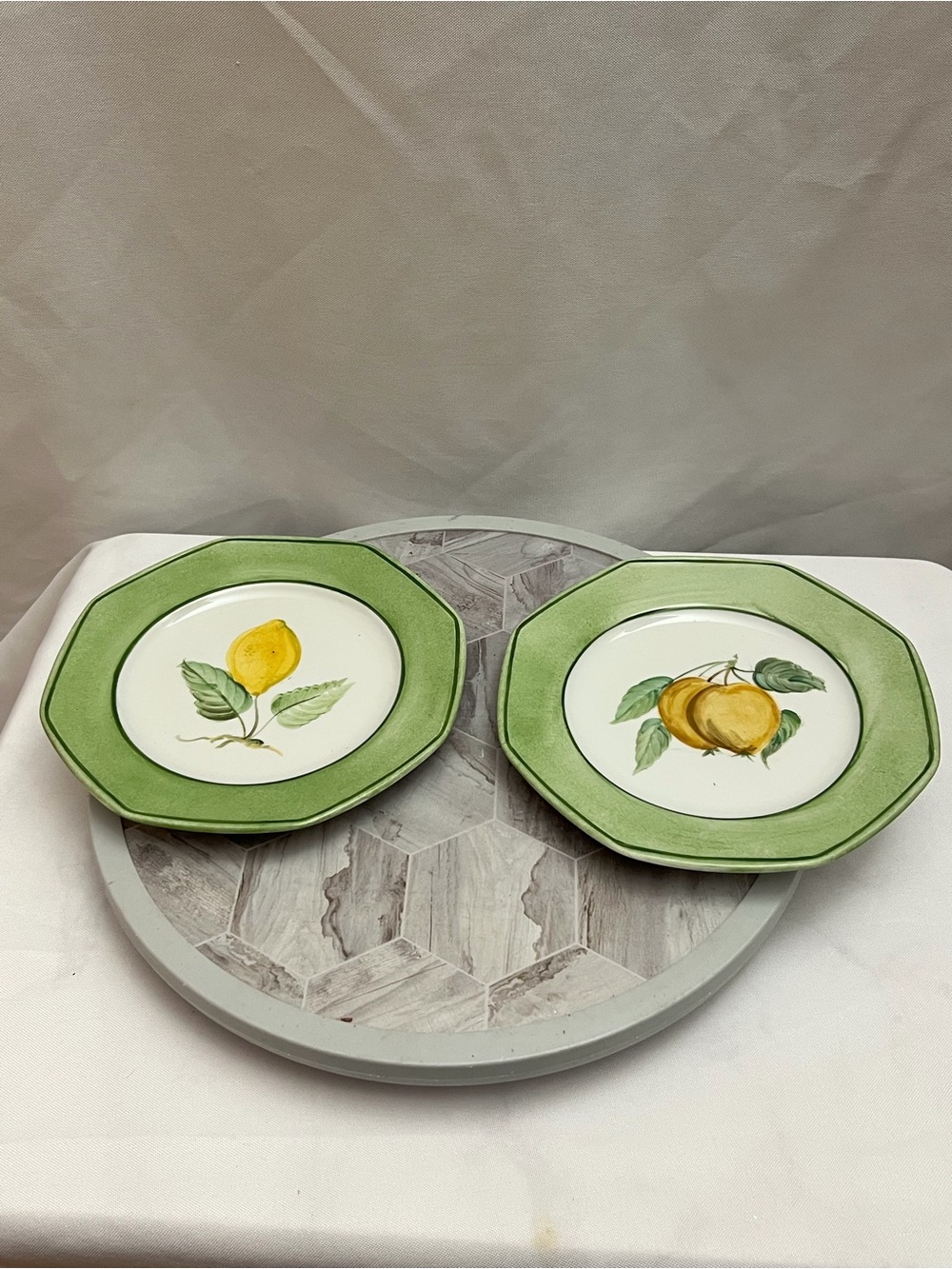 Décoré Main Fruit Plates Set of 2 Green Lemon Apple 8” Octagon Ceramic